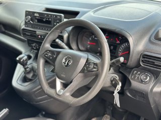 /photos/12159/bf17e261-522e-4b92-88e0-567c5c7916d6_i320x240.jpg