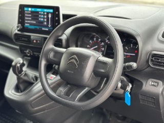 /photos/12159/c7e79d36-d5cf-4425-8895-19b59c80d197_i320x240.jpg