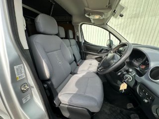 /photos/12159/ca527cf4-07d2-416d-a2d3-d222e505c928_i320x240.jpg