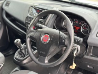 /photos/12159/ceda32b1-0641-4966-b63c-628b977ac81f_i320x240.jpg