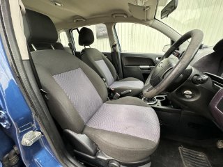 /photos/12159/ec0b6205-da93-406e-a03b-a9ba42db8b85_i320x240.jpg